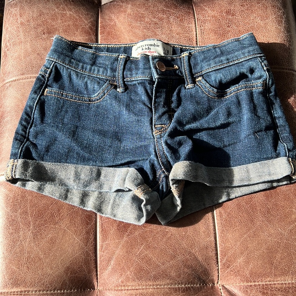 Abercrombie kids shortie short, dark wash, fixed hem